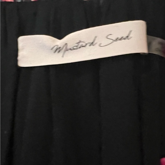 Mustard Seed Mini Dress Sz Medium Black Tiered Ruffled V-Neck with Ruffles lined - Picture 2 of 4